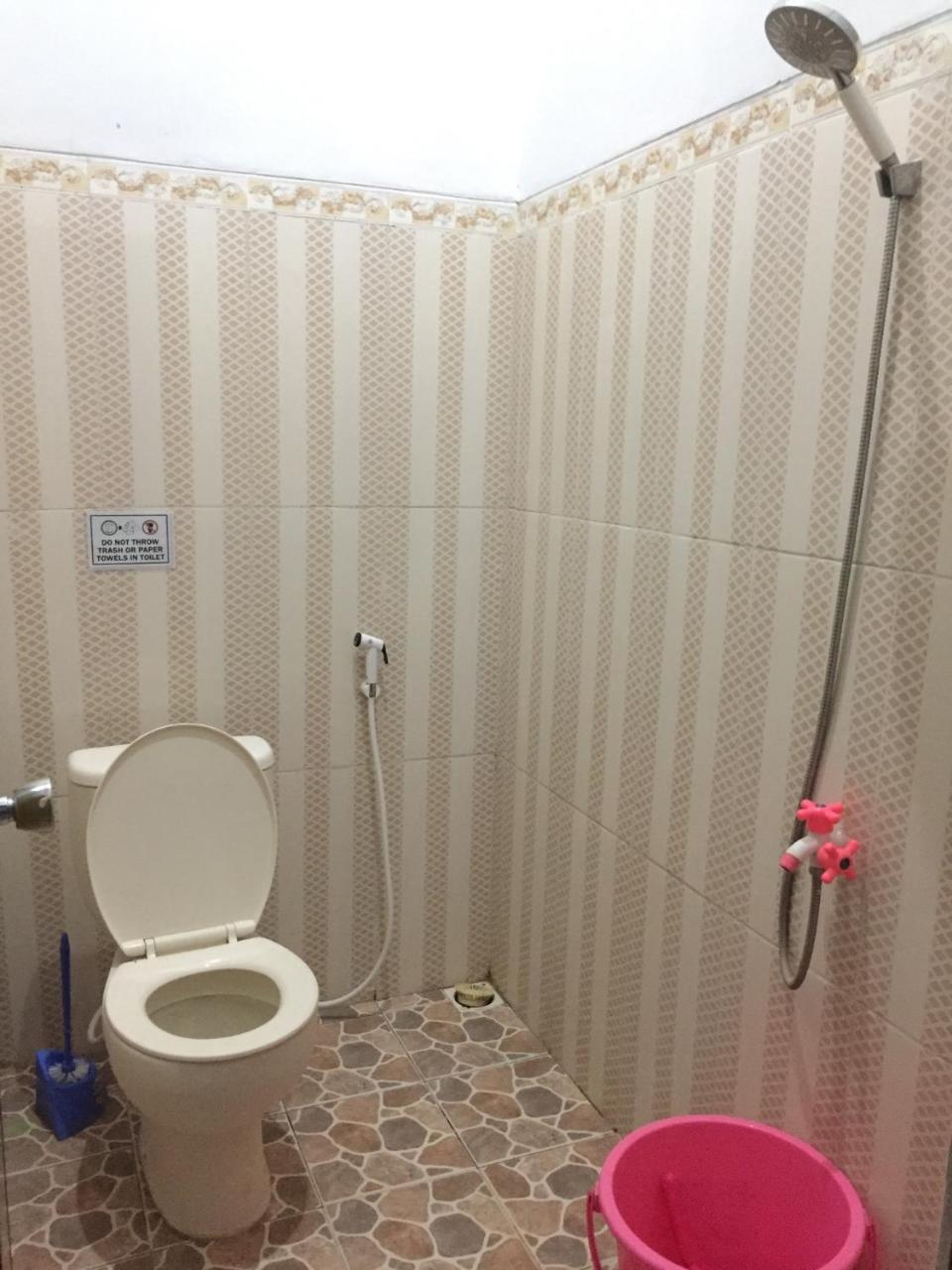 Asta Homestay 카리문자와 외부 사진