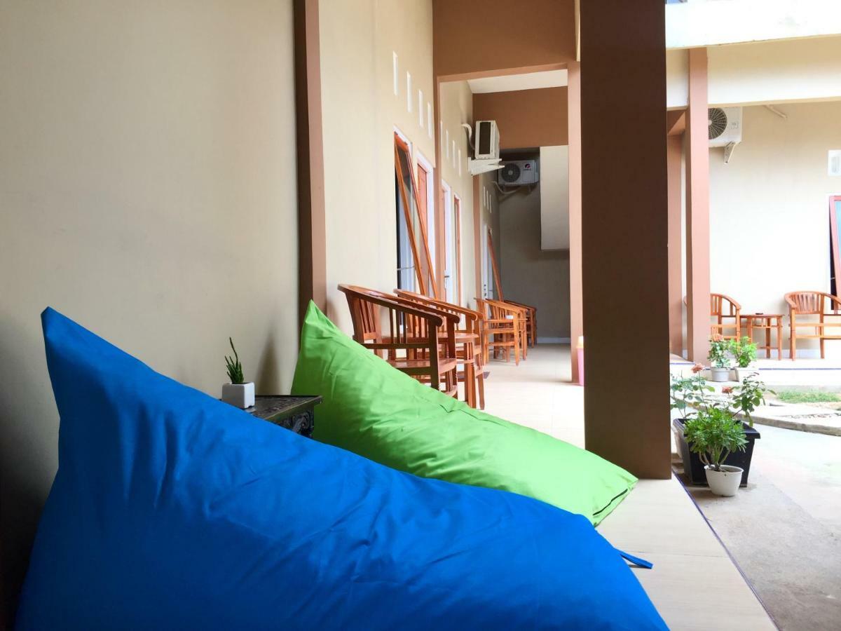 Asta Homestay 카리문자와 외부 사진
