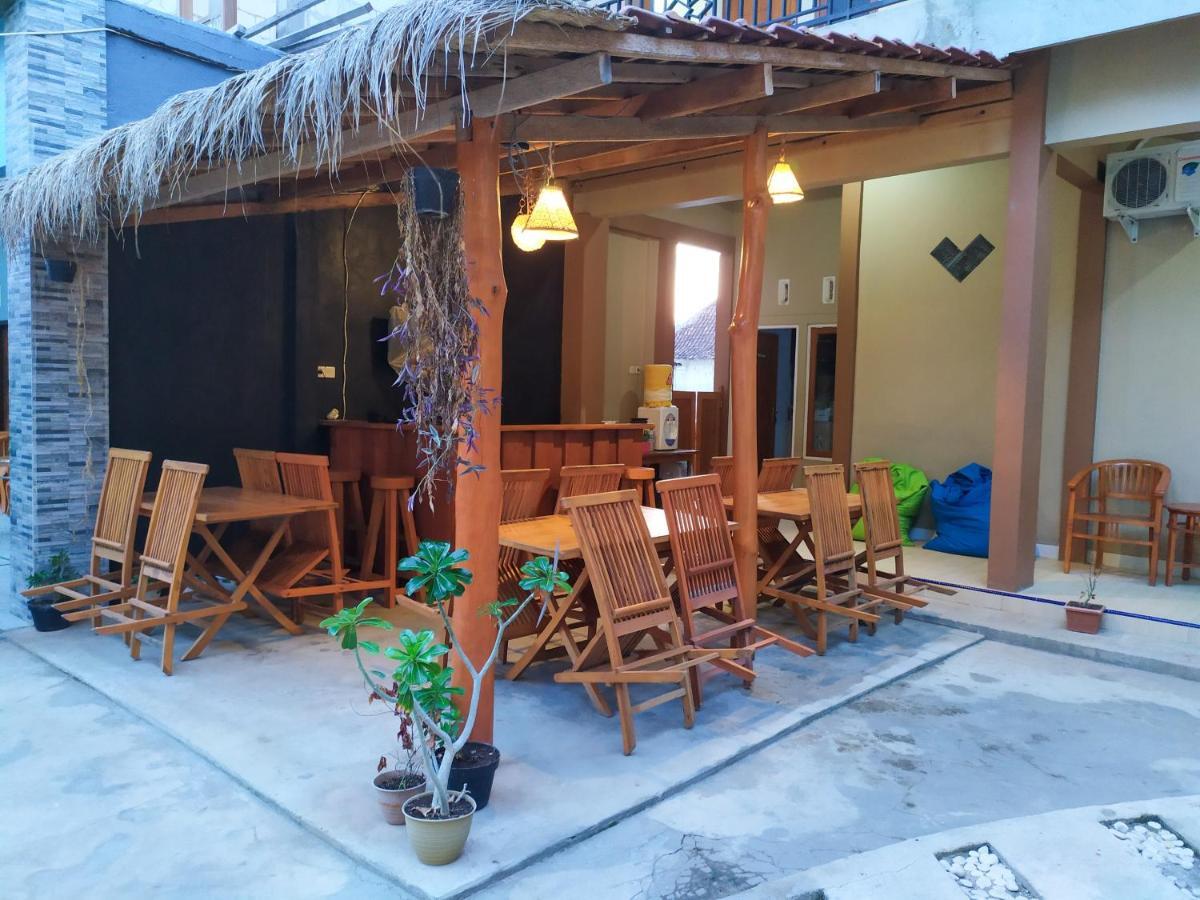 Asta Homestay 카리문자와 외부 사진
