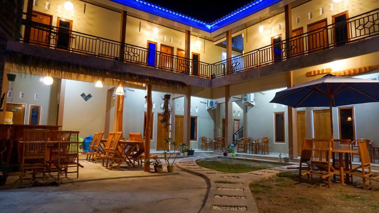 Asta Homestay 카리문자와 외부 사진
